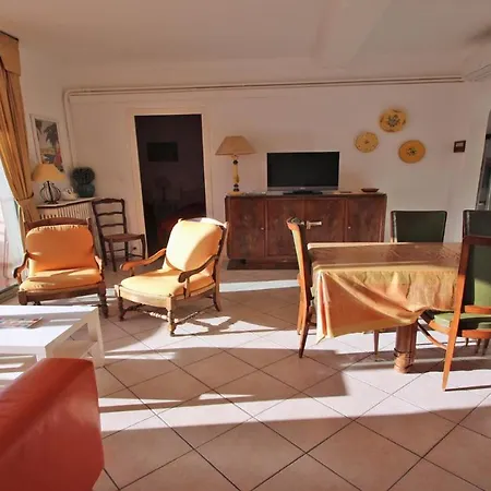 Les Dauphins * 생트막시메